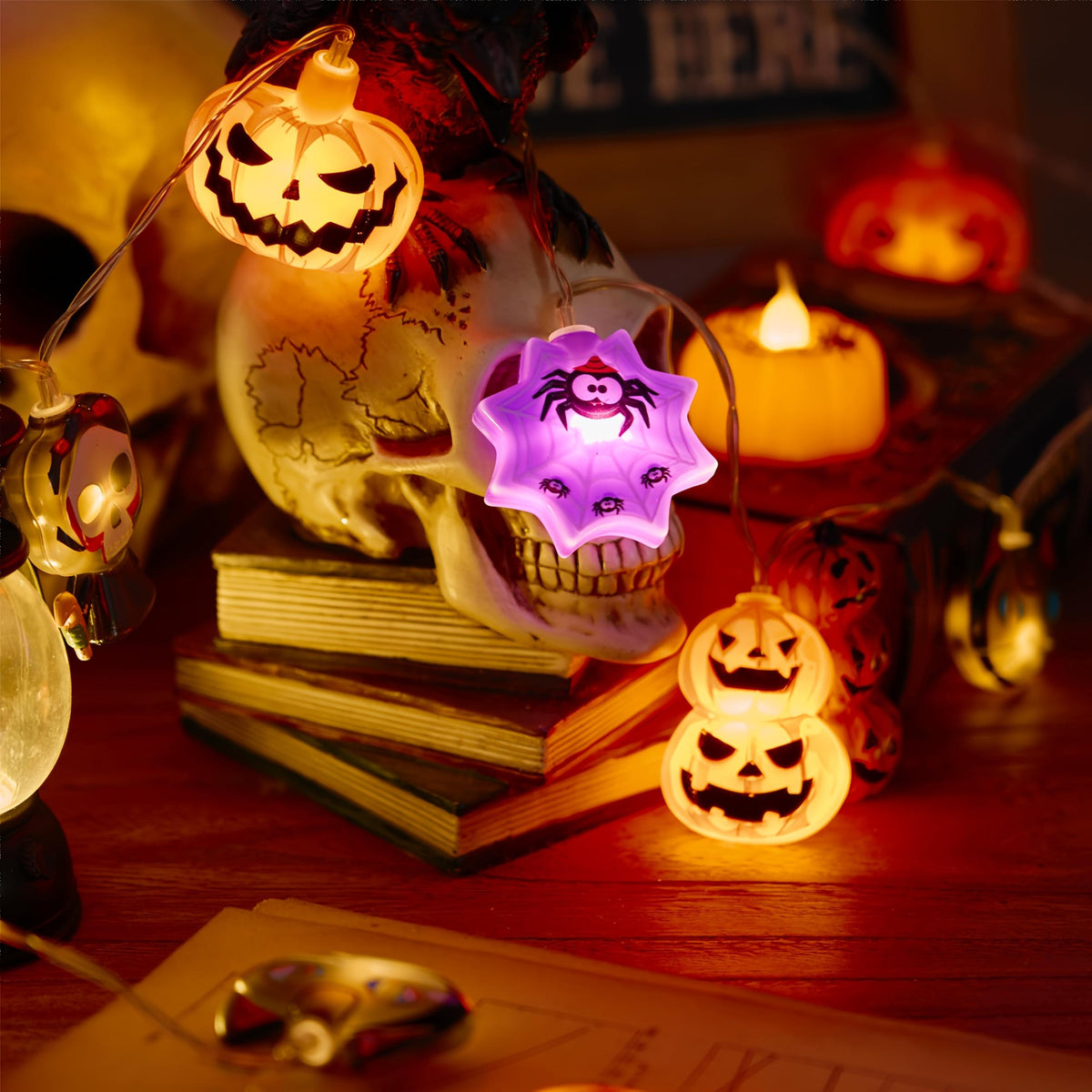 🎃👻Pumpkin Theme Battery-Operated LED String Lights✨